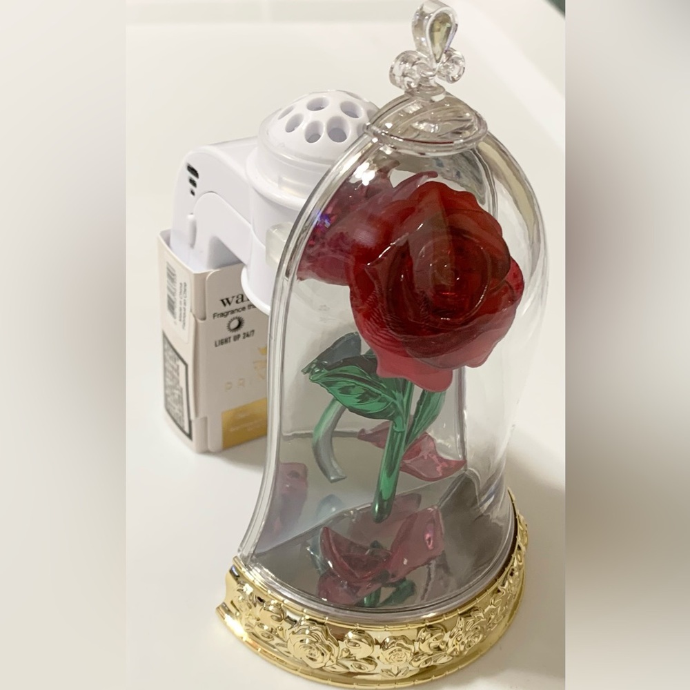 Bath & Body Works Beauty & the Beast Belle Rose Wallflower Scent Plug NEW
